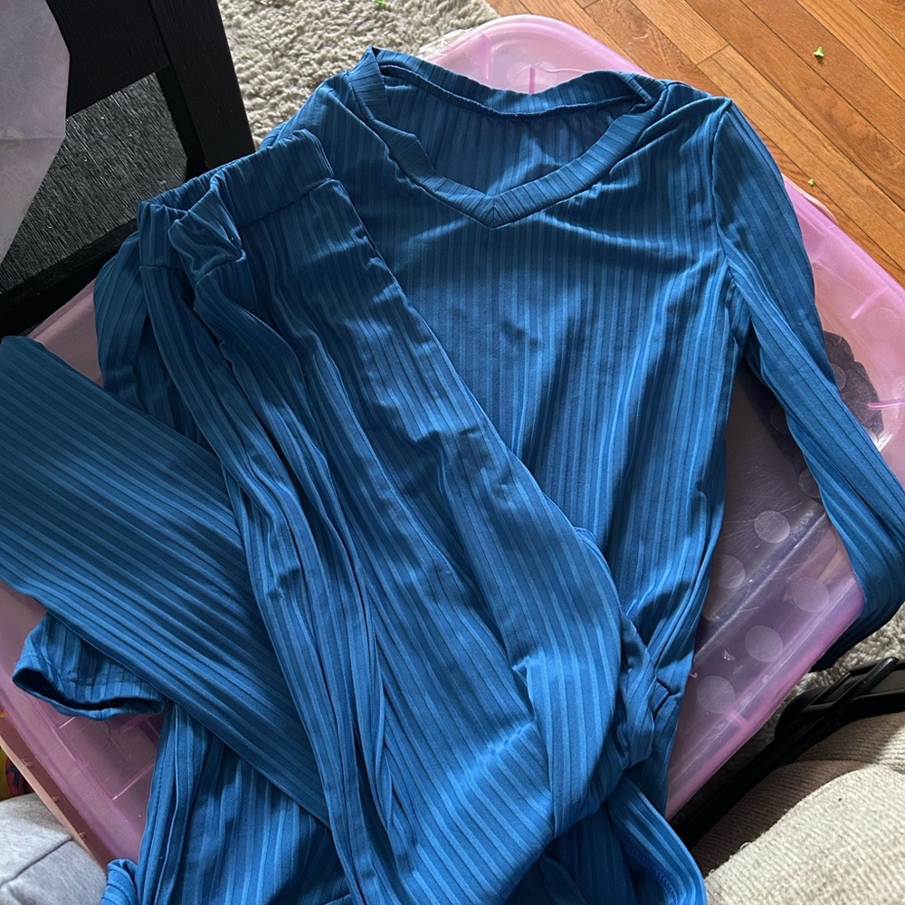 Blue Ribbed V-Neck Top and Pants Set